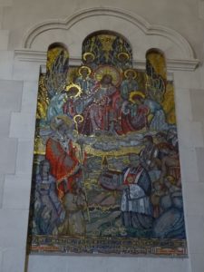 800px-69227_-_Saint-Martin-en-Haut_-_Église_Saint-Martin_-_Choeur_-_Mosaïque_de_Saint-Martin_-_Don_du_Chanoine_FLACHARD_-_2019