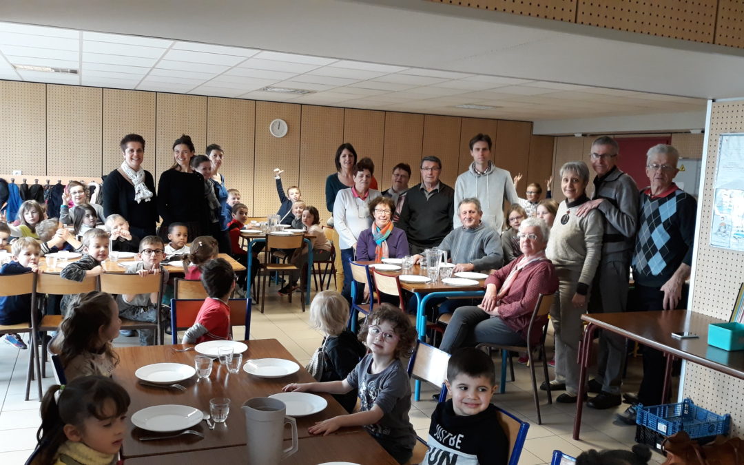 Célébration de Pâques de l’école et jeudi Saint à Aveize