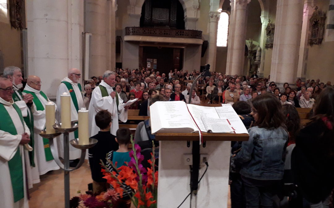 Bénédiction des porteurs de cartables le dimanche 13 octobre à la messe de 10h à St MARTIN