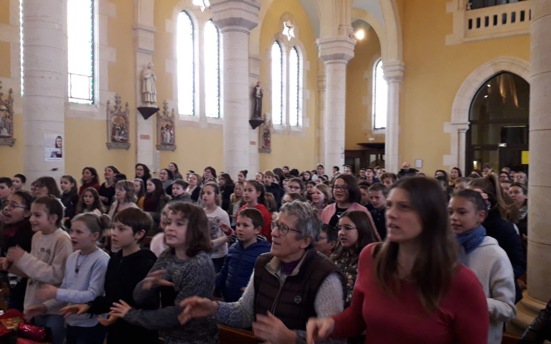 Ensemble vers la première des communions